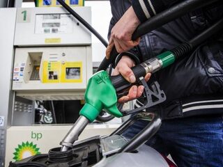 Wat heb je aan een speciale toevoeging in brandstof?