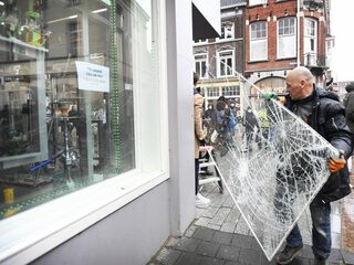 Schade verhalen op relschoppers? Makkelijk gezegd, moeilijk gedaan