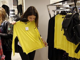 Tien tips om minder kleding te kopen