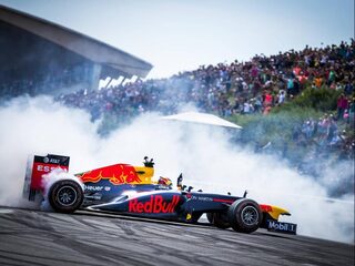 Burgemeester Zandvoort: 'Provincie en kabinet, trek alsnog portemonnee voor Formule 1'