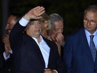 'Het verbaast me dat Orbán máár 52% van de stemmen heeft'