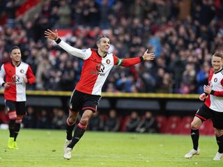 Feyenoord geeft Ajax enorm pak slaag in Klassieker: 6-2