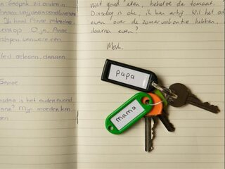 Podcast De Dag: Als je door corona je kind niet meer mag zien