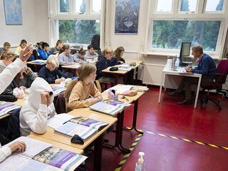 'We moeten meer vertrouwen geven aan leraren en schoolleiders'