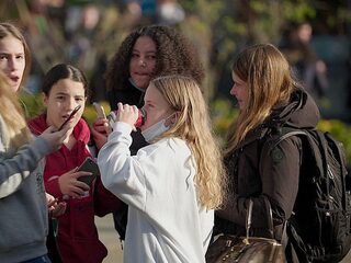 'Scholieren denken aan hun cv bij de keuze voor het vak Chinees'