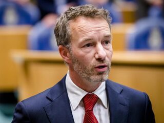 'Wybren van Haga zuigt het huisjesmelk uit de tepel van de woningmarkt'