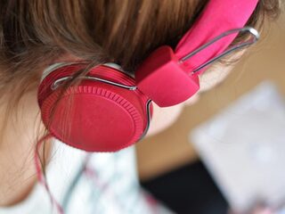 Tien best beluisterde podcasts van NPO Radio 1