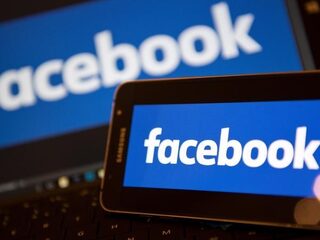 Facebook spoort suïcidale gebruikers op