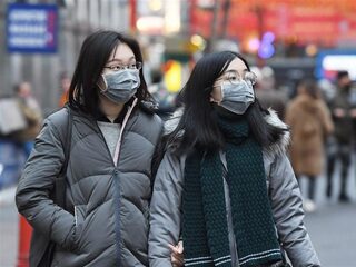 Mondkapjes inslaan tegen coronavirus: overdreven hype of bittere noodzaak?