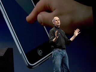 Deze Dag Toen: Sluit maar aan in de rij van de Apple Store