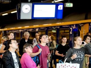 'Dat ontzettende willen deugen van zo'n NS ook, gadverdamme'