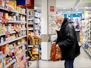 We zijn meer kwijt aan boodschappen, vooral alcohol en dierenvoer duurder