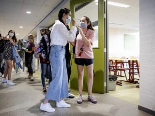 RIVM volgt richtlijnen Bouwbesluit om ventilatiebeleid op scholen te bepalen, maar daar was het besluit 'nooit voor bedoeld'