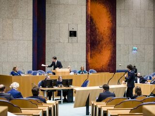 Stand.nl: De lage PFAS-norm was paniekvoetbal van het kabinet