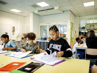 Stand.nl: 'Scholen moeten meer doen voor hoogbegaafde kinderen'
