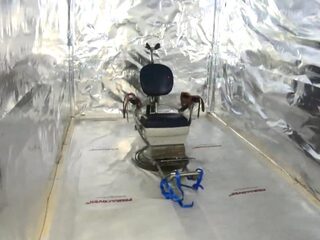 Podcast De Zomerdag: Over martelcontainers en de zoektocht naar misdaden