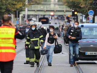 Meerdere doden na terreuraanslag bij kerk in Nice, hoogste dreigingsniveau in Frankrijk