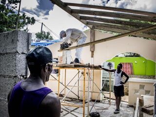 Vier maanden na orkaan Irma staan armen nog steeds met lege handen