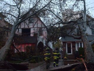 Omstreden Amerikaanse homofoob dakloos door Harvey