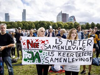 Samenleven in een wereld met complotdenkers, hoe doen we dat?