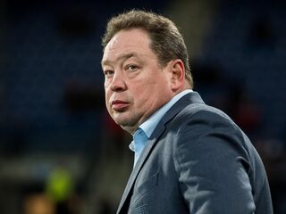 Sloetski stapt op als trainer van Vitesse