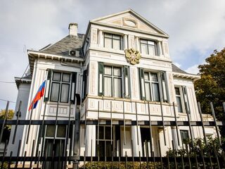 Russische ambassades vallen journalisten aan via Twitter