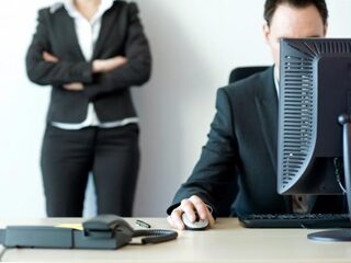 'Hepeating': wanneer mannen vrouwen herhalen