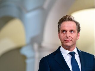 CDA presenteert 'piepend en krakend' kandidatenlijst en partijprogramma maar volgens Hugo de Jonge 'hoort dat erbij'