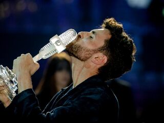 Gaan we weer het songfestival winnen? 'De directeur van AVROTROS zegt van wel'