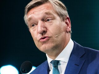 Buma: ‘Hulporganisaties moeten drenkelingen redden maar niet mensen aan boord wenken’