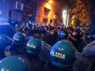 Podcast De Dag: Waarom zijn de Italianen zo boos over het coronabeleid?