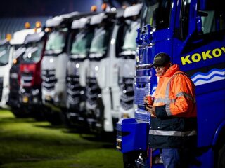 Malieveld vol met bouwvoertuigen