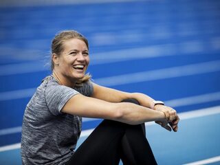 Dafne Schippers weer terug op de atletiekbaan