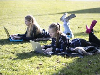 Jongeren zijn gestresst, maar ook tevreden