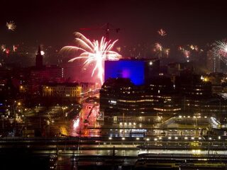 De jaarwisseling wordt zeldzaam warm, en nat