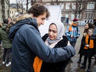 Kabinetscrisis bezworen? 'Er had ook kunnen staan: kinderen gered'