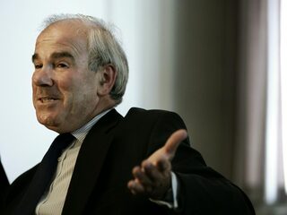 Oud-Kamervoorzitter Weisglas: 'Begin vandaag nog met een nieuwe verkenner'