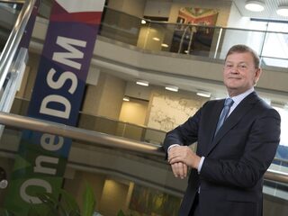 DSM-topman Feike Sijbesma wint debatprijs