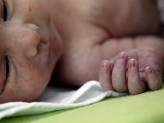 Kwaliteit kraamzorg lijdt onder personeelstekort