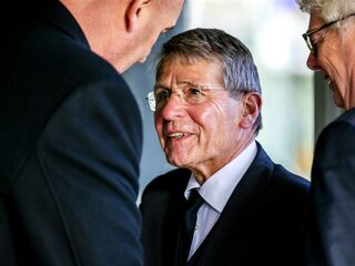 Stand.nl: Populaire politieke partijen die alles anders willen, moeten meeregeren