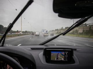 Werkstraf voor automobilist die waarschuwingen bandenspanning negeerde