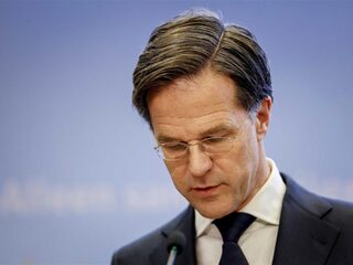 Podcast De Dag: Hoe Nederland een kans op miljoenen vaccins misliep