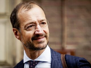 Kees van Amstel: 'Je kunt niet én cashen én Groningers in de kou laten staan'