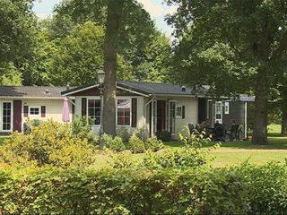 Verwaarloosd jongetje ‘liet op video zien hoe hij opgesloten zat in kist’