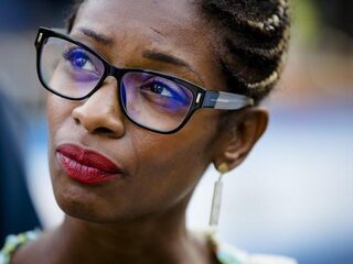 Mediaforum: Moeten media het racistische filmpje over Sylvana laten zien?