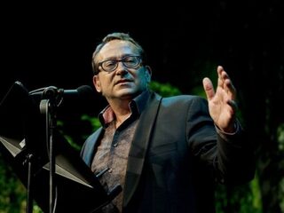 Schrijftips van Tom Lanoye: ‘Het belangrijkste instrument van de schrijver is zijn zitvlak’