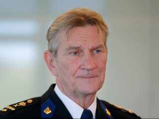 Oud-korpschef Bouman legt zijn werk neer