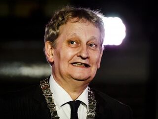 Amsterdamse burgemeester Van der Laan ernstig ziek