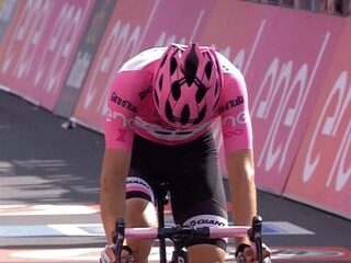 Dumoulin verliest dik twee minuten