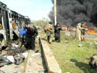 Aanslag op konvooi evacués bij Aleppo eist tientallen levens